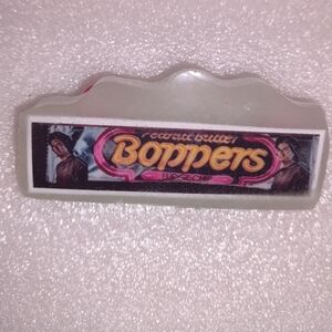 STRANGER THINGS 5 STEVE HARRINGTON PEANUT BUTTER BOPPERS GLOW PIN